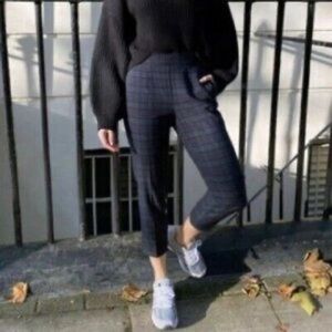 Aritzia Babaton Conan tartan pant